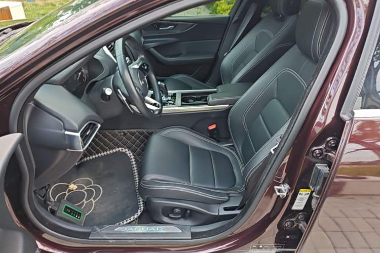Used Jaguar XEL 2020 2.0T 200 PS R-DYNAMIC S Advanced Sport Edition Left Front Seat