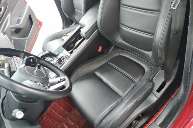 Used Jaguar XEL 2020 2.0T 200 PS S Advanced Elegance Edition Left Front Seat