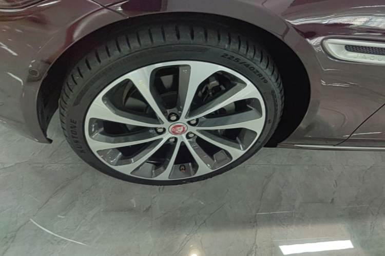 Used Jaguar XEL 2020 2.0T 200 PS S Advanced Elegance Edition Left Front Wheel Hub