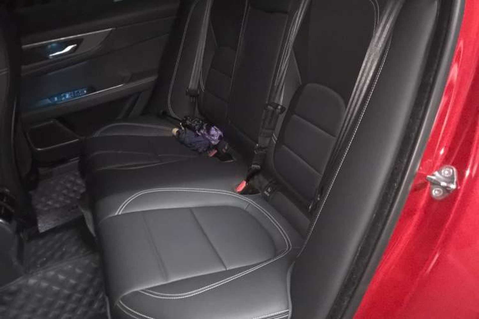 Used Jaguar XEL 2020 2.0T 200 PS R-DYNAMIC S Advanced Sport Edition Left Rear Seat