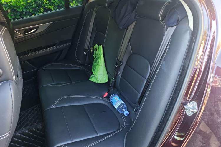Used Jaguar XEL 2020 2.0T 200 PS R-DYNAMIC S Advanced Sport Edition Left Rear Seat