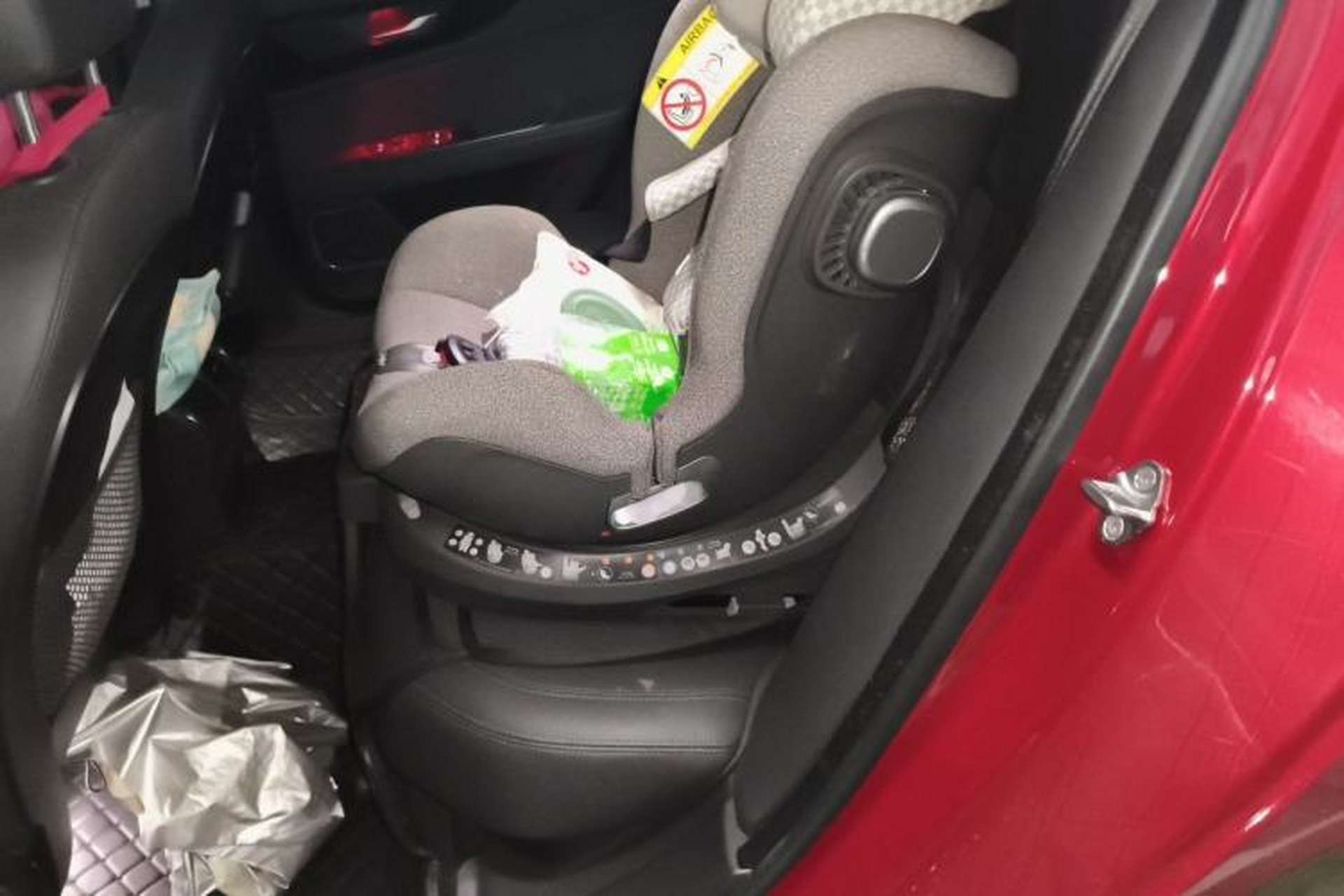 Used Jaguar XEL 2020 2.0T 200 PS S Advanced Elegance Edition Left Rear Seat