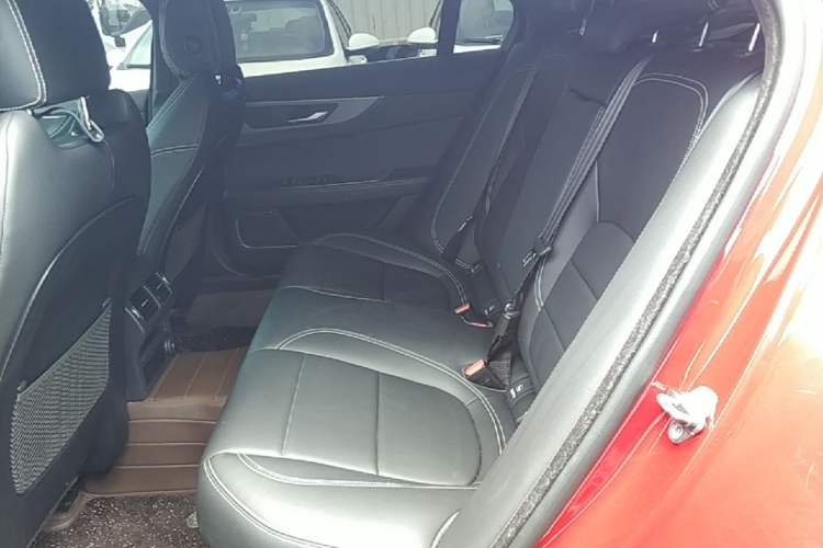 Used Jaguar XEL 2020 2.0T 200 PS R-DYNAMIC S Advanced Sport Edition Left Rear Seat