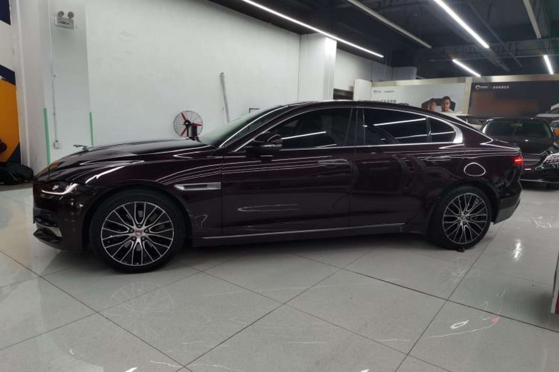 Used Jaguar XEL 2020 2.0T 200 PS S Advanced Elegance Edition Left Side