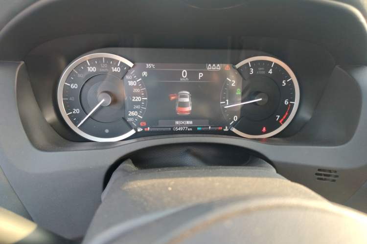 Used Jaguar XEL 2020 2.0T 200 PS S Advanced Elegance Edition Odometer Close Up