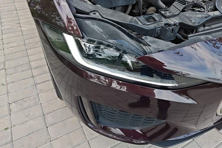 Used Jaguar XEL 2020 2.0T 200 PS R-DYNAMIC S Advanced Sport Edition Right Front Headlight