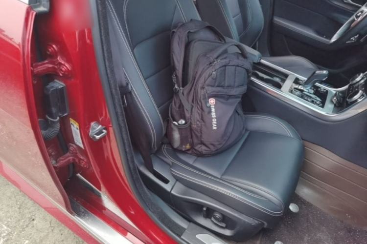 Used Jaguar XEL 2020 2.0T 200 PS R-DYNAMIC S Advanced Sport Edition Right Front Seat