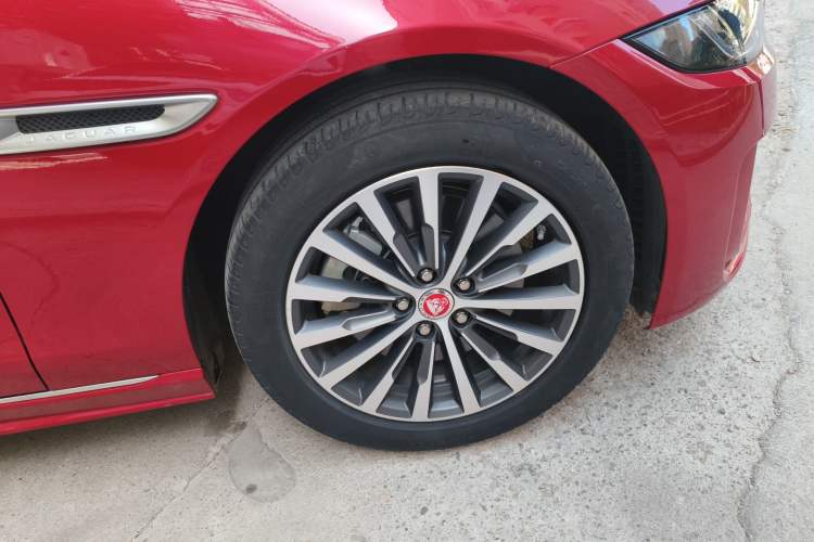 Used Jaguar XEL 2020 2.0T 200PS R-DYNAMIC Youth Sports Edition Right Front Wheel Hub