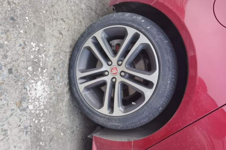 Used Jaguar XEL 2020 2.0T 200 PS R-DYNAMIC S Advanced Sport Edition Right Rear Wheel Hub