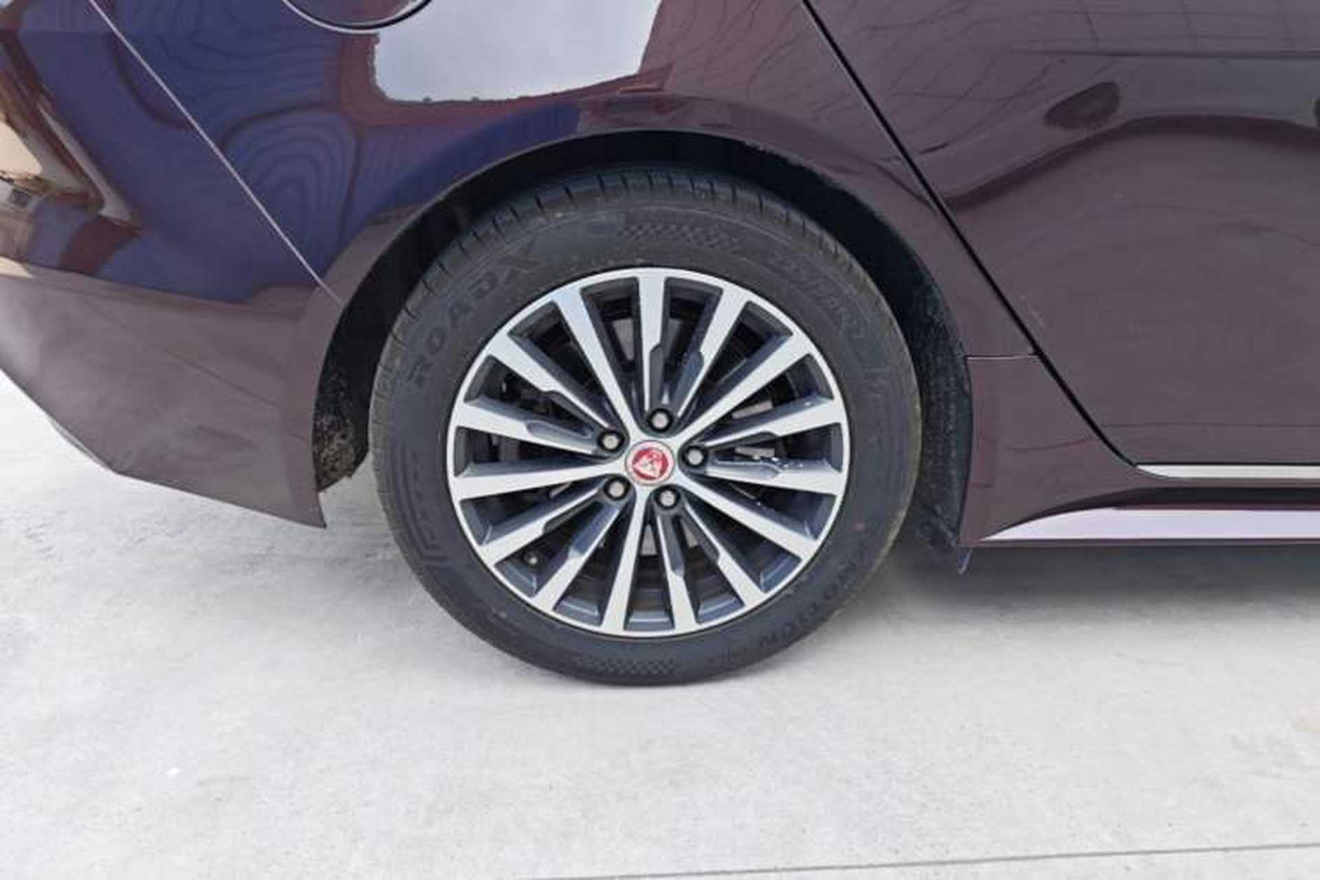 Used Jaguar XEL 2020 2.0T 200PS R-DYNAMIC Youth Sports Edition Right Rear Wheel Hub