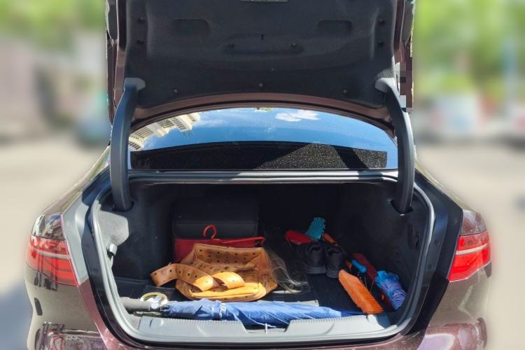 Used Jaguar XEL 2020 2.0T 200PS R-DYNAMIC Youth Sports Edition Trunk