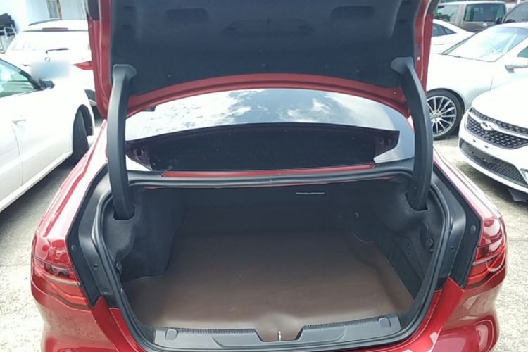 Used Jaguar XEL 2020 2.0T 200 PS R-DYNAMIC S Advanced Sport Edition Trunk