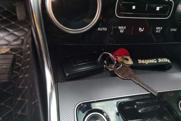 Used Jaguar XEL 2020 2.0T 200PS R-DYNAMIC Youth Sports Edition Vehicle Key