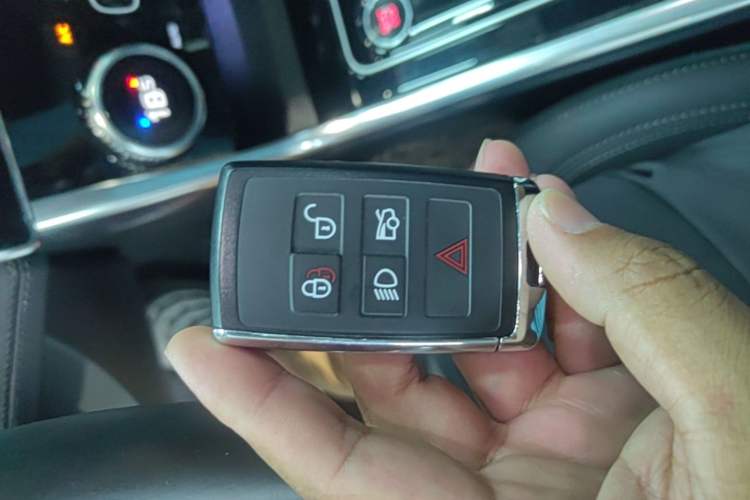Used Jaguar XEL 2020 2.0T 200 PS S Advanced Elegance Edition Vehicle Key