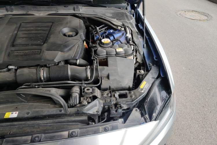 Used Jaguar XEL 2020 2.0T 200 PS R-DYNAMIC S Advanced Sport Edition Engine Bay Left