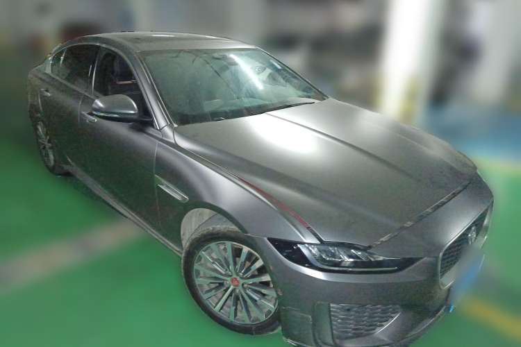 Used Jaguar XEL 2020 2.0T 200PS R-DYNAMIC Youth Sports Edition Front Right 45 Deg