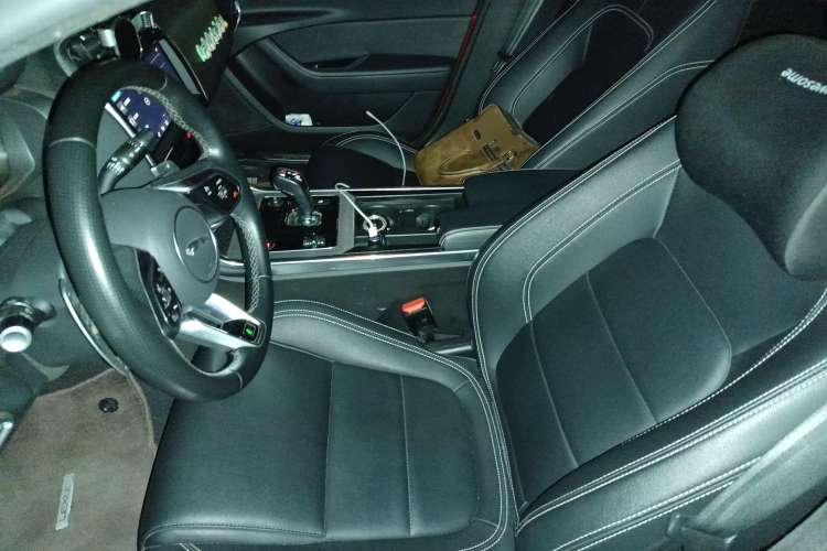 Used Jaguar XEL 2020 2.0T 200PS R-DYNAMIC Youth Sports Edition Left Front Seat