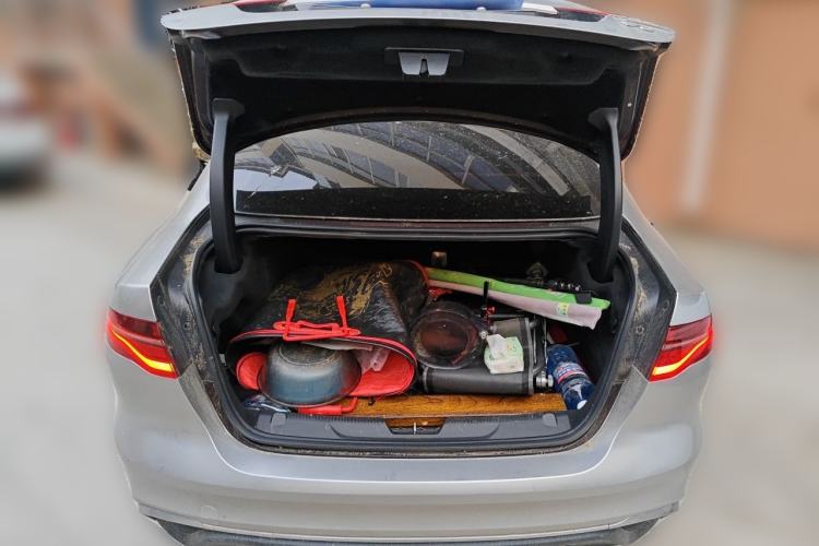 Used Jaguar XEL 2020 2.0T 250 PS SE Tech-Elegant Edition Trunk