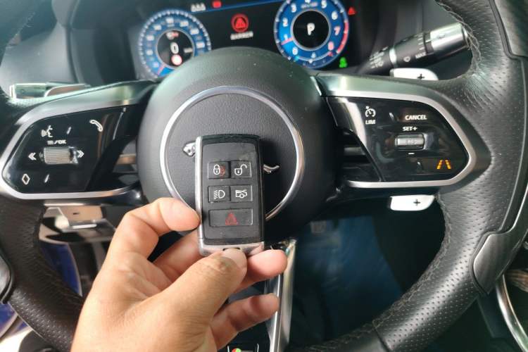 Used Jaguar XEL 2020 2.0T 200 PS R-DYNAMIC S Advanced Sport Edition Vehicle Key
