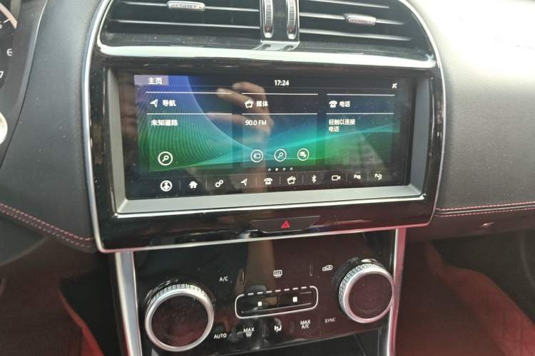 Used Jaguar XEL 2020 2.0T 200 PS R-DYNAMIC S Advanced Sport Edition Audio And AC Panel
