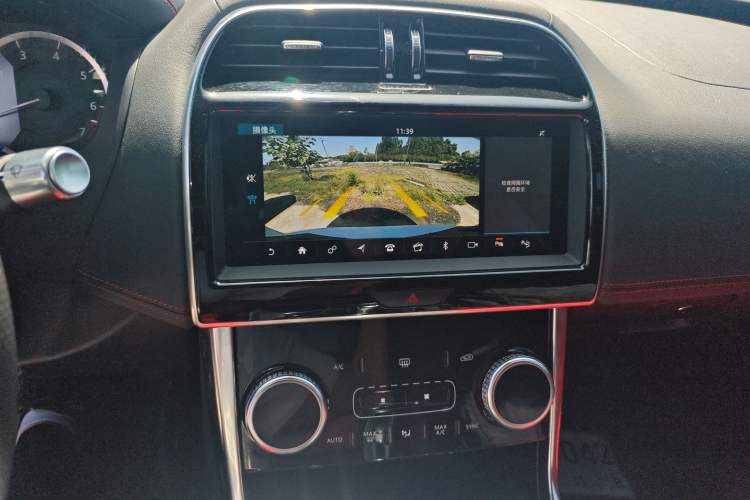 Used Jaguar XEL 2020 2.0T 200 PS R-DYNAMIC S Advanced Sport Edition Audio And AC Panel