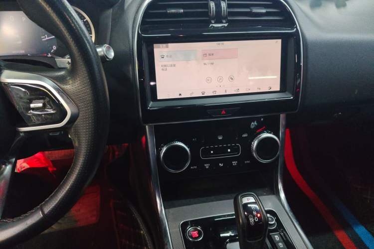 Used Jaguar XEL 2020 2.0T 200PS R-DYNAMIC Youth Sports Edition Audio And AC Panel