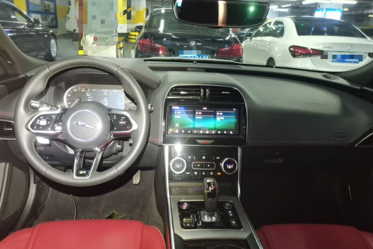 Used Jaguar XEL 2020 2.0T 200 PS R-DYNAMIC S Advanced Sport Edition Center Console