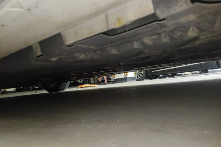 Used Jaguar XEL 2020 2.0T 200 PS R-DYNAMIC S Advanced Sport Edition Chassis Rear Left