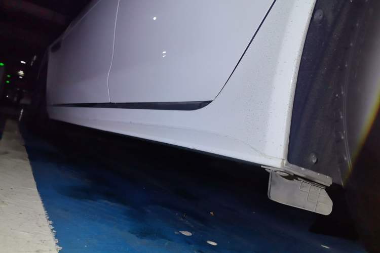 Used Jaguar XEL 2020 2.0T 200PS R-DYNAMIC Youth Sports Edition Chassis Rear Left