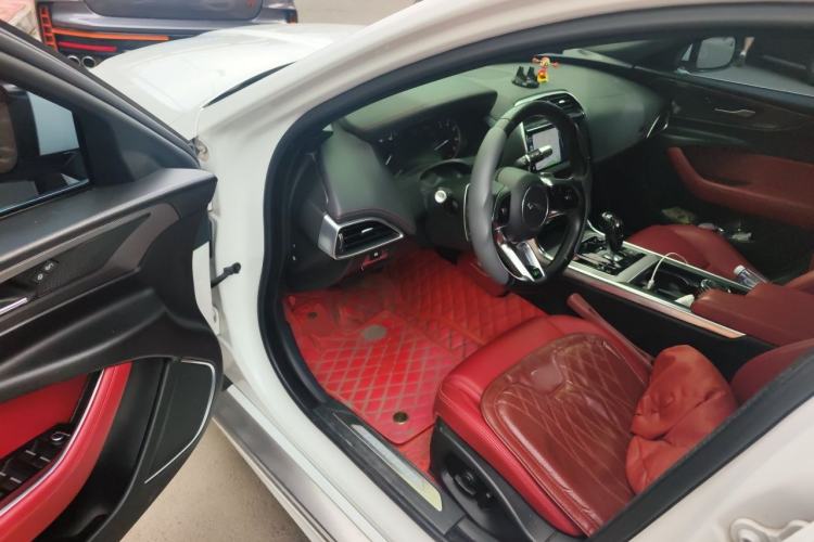 Used Jaguar XEL 2020 2.0T 200 PS R-DYNAMIC S Advanced Sport Edition Driver Seat