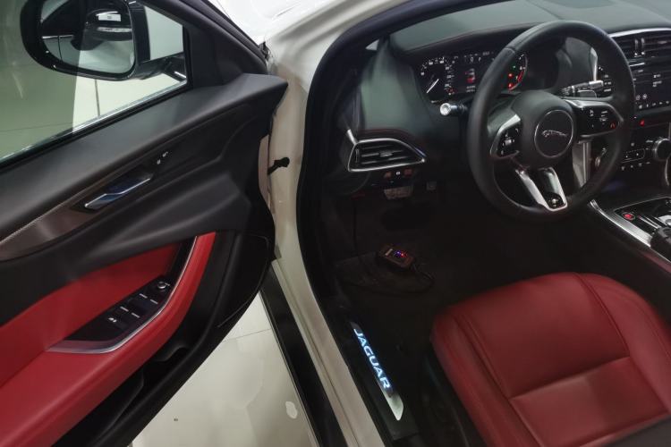 Used Jaguar XEL 2020 2.0T 200 PS R-DYNAMIC S Advanced Sport Edition Driver Seat