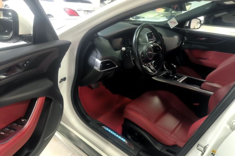 Used Jaguar XEL 2020 2.0T 200 PS R-DYNAMIC S Advanced Sport Edition Driver Seat