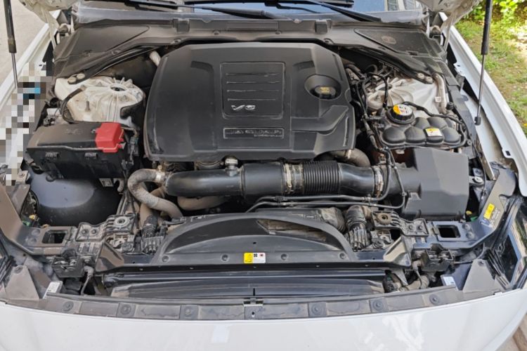 Used Jaguar XEL 2020 2.0T 200 PS R-DYNAMIC S Advanced Sport Edition Engine Bay