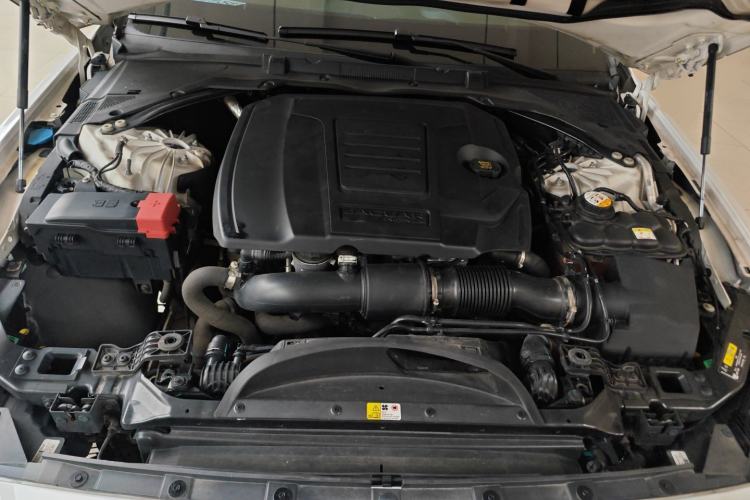 Used Jaguar XEL 2020 2.0T 200 PS R-DYNAMIC S Advanced Sport Edition Engine Bay
