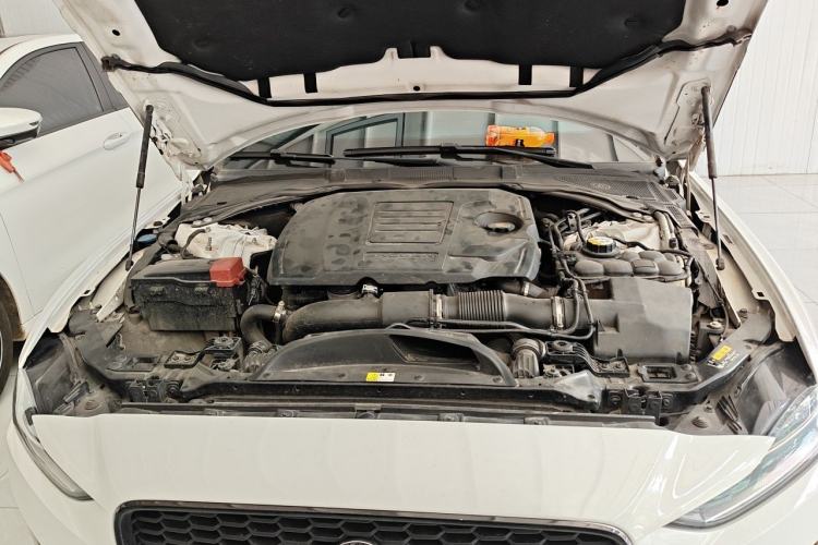 Used Jaguar XEL 2020 2.0T 200 PS R-DYNAMIC S Advanced Sport Edition Engine Bay