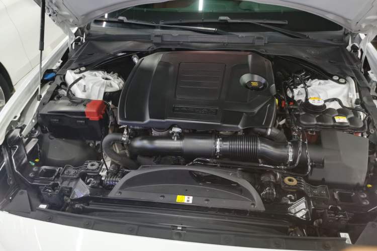 Used Jaguar XEL 2020 2.0T 200 PS R-DYNAMIC S Advanced Sport Edition Engine Bay