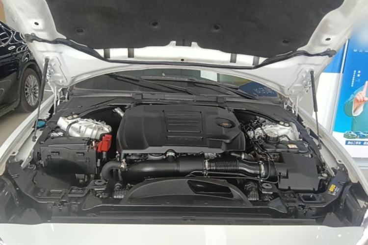 Used Jaguar XEL 2020 2.0T 200 PS S Advanced Elegance Edition Engine Bay