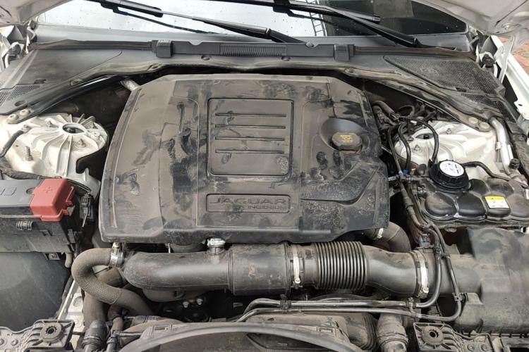 Used Jaguar XEL 2020 2.0T 200 PS S Advanced Elegance Edition Engine Bay