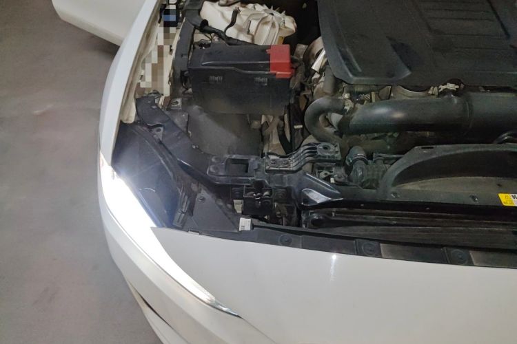 Used Jaguar XEL 2020 2.0T 200PS R-DYNAMIC Youth Sports Edition Engine Bay Right