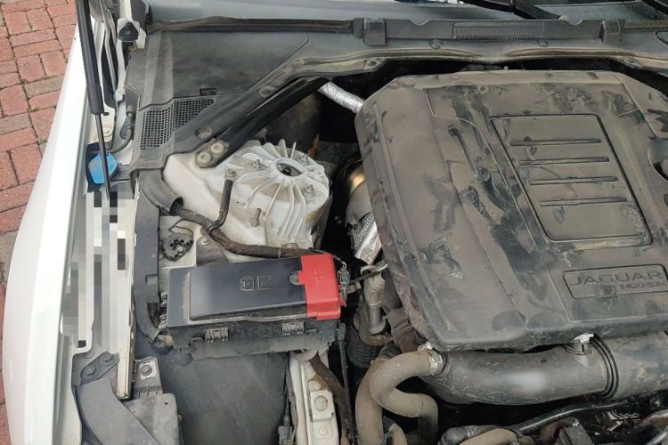 Used Jaguar XEL 2020 2.0T 200 PS S Advanced Elegance Edition Engine Bay Right