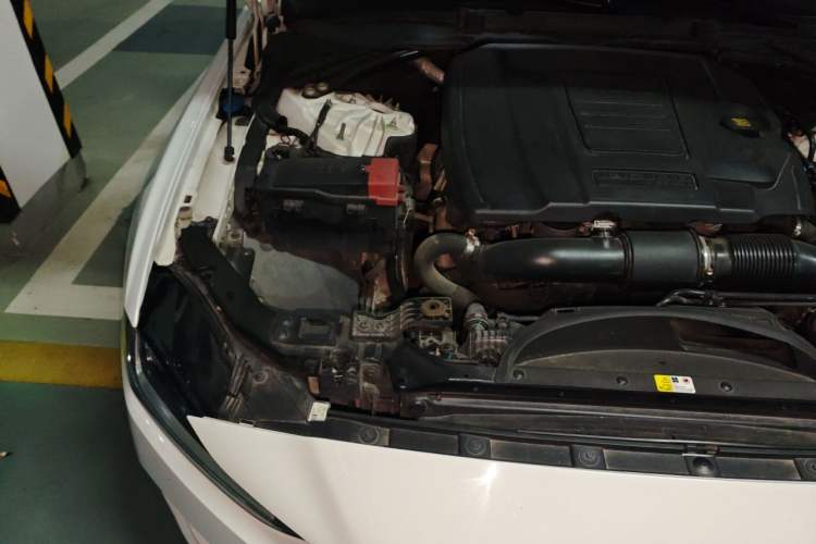 Used Jaguar XEL 2020 2.0T 200 PS S Advanced Elegance Edition Engine Bay Right