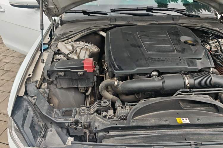 Used Jaguar XEL 2020 2.0T 200 PS R-DYNAMIC S Advanced Sport Edition Engine Bay Right