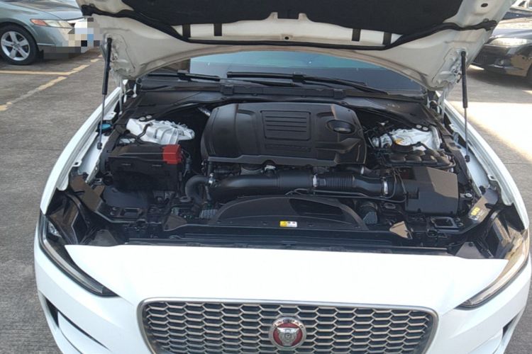 Used Jaguar XEL 2020 2.0T 200 PS S Advanced Elegance Edition Engine Bay