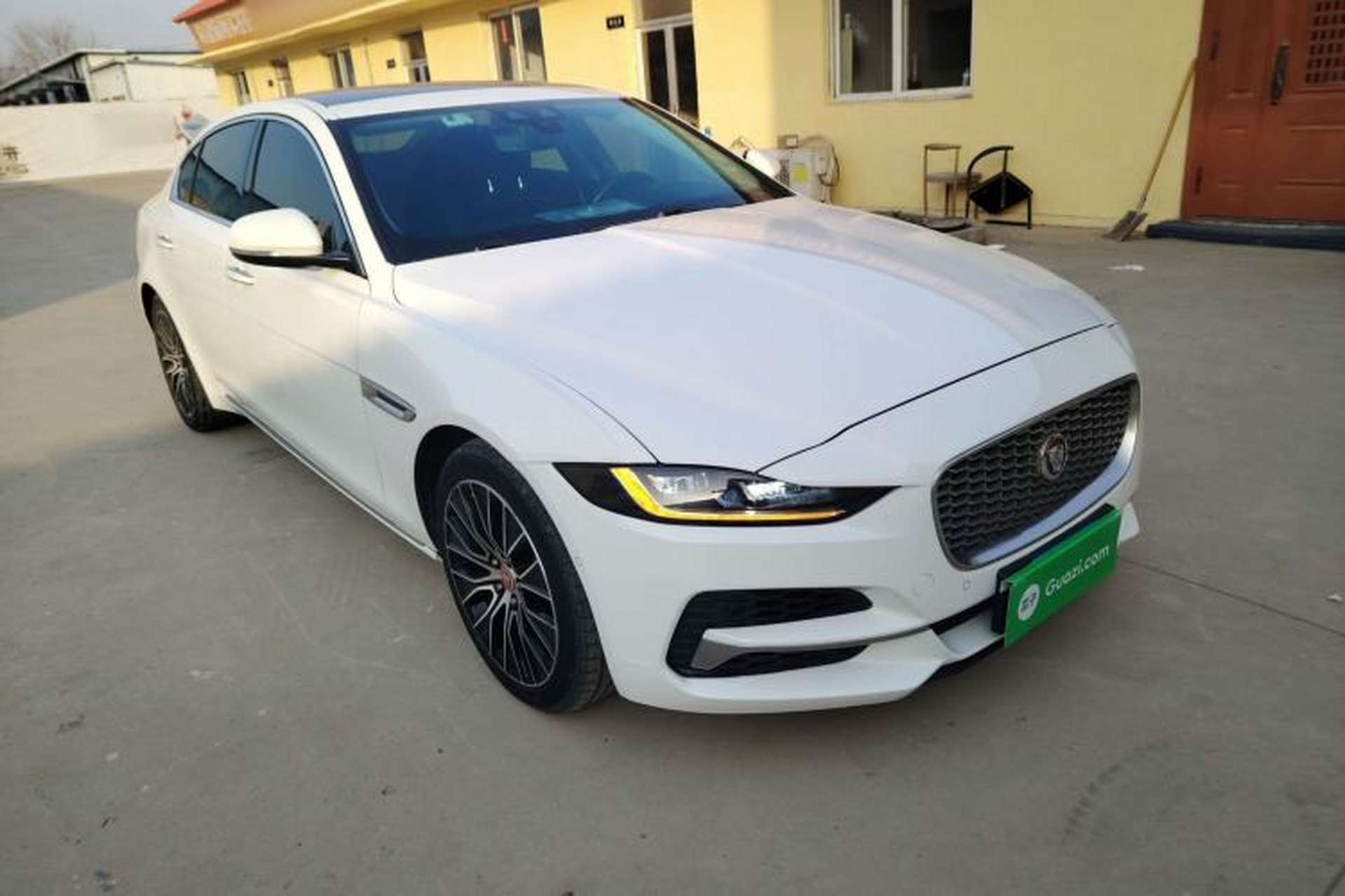 Used Jaguar XEL 2020 2.0T 200 PS S Advanced Elegance Edition Exterior 1