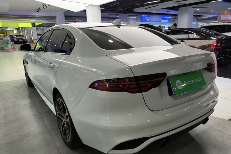 Used Jaguar XEL 2020 2.0T 200 PS R-DYNAMIC S Advanced Sport Edition Exterior 2