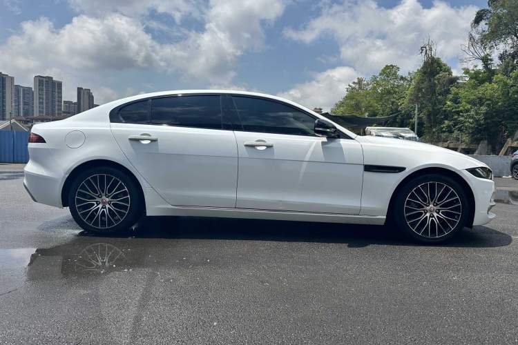 Used Jaguar XEL 2020 2.0T 200 PS S Advanced Elegance Edition Exterior 2