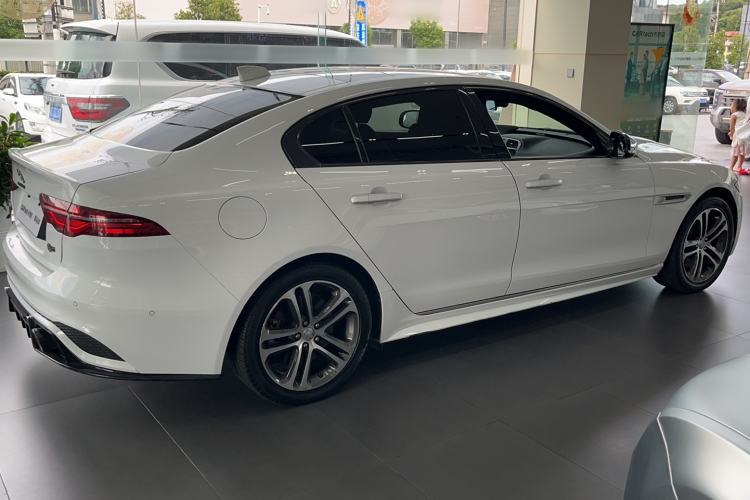 Used Jaguar XEL 2020 2.0T 200 PS R-DYNAMIC S Advanced Sport Edition Exterior 3