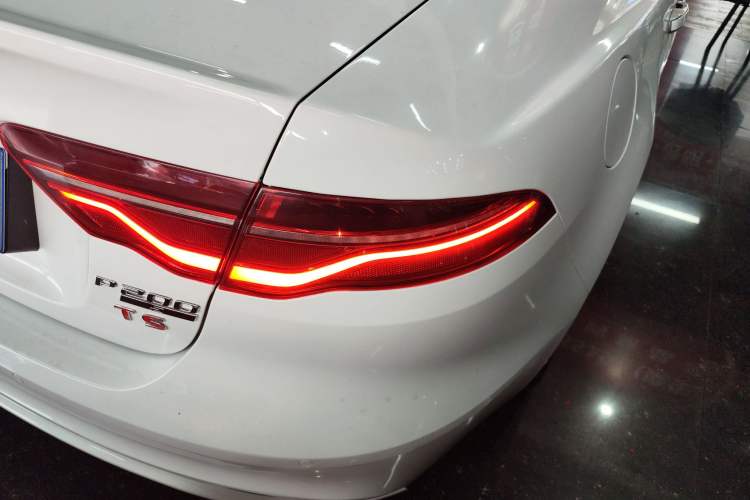 Used Jaguar XEL 2020 2.0T 200 PS R-DYNAMIC S Advanced Sport Edition Exterior 3
