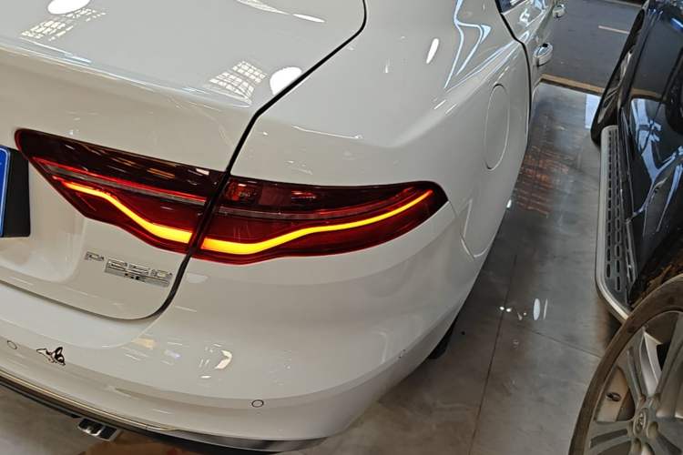 Used Jaguar XEL 2020 2.0T 250 PS SE Tech-Elegant Edition Exterior 3