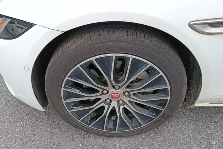 Used Jaguar XEL 2020 2.0T 200 PS S Advanced Elegance Edition Exterior 4
